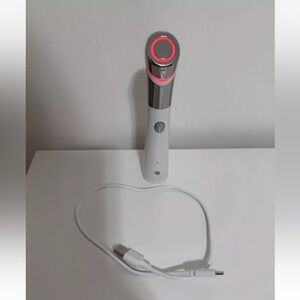 Medicube Age-R ATS Air Shot (white)
